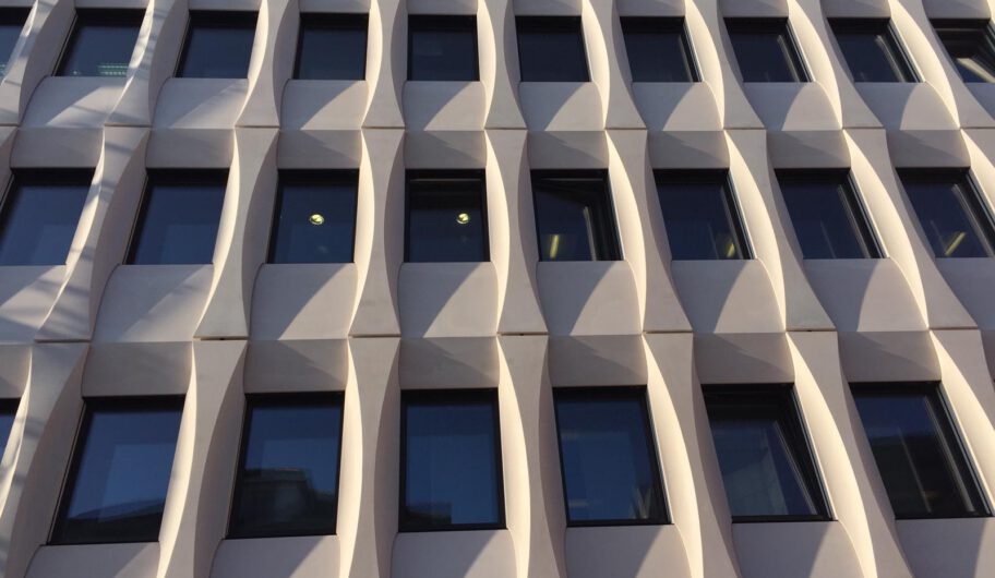 F10 Westbahnhof, Detail